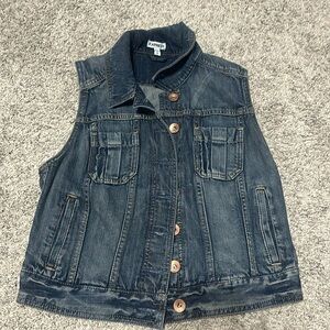 Express Vest
